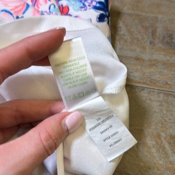 Lilly Pulitzer NWT “Party Like A Lobstar” Jonas Skort Resort White - Picture 9 of 9